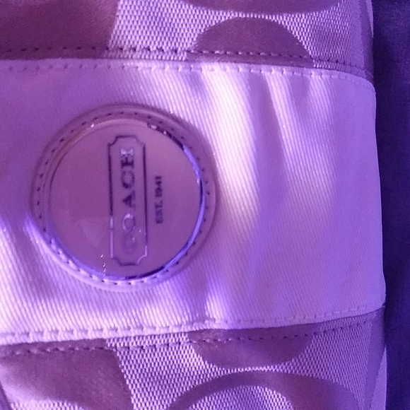 Purse - Picture 3 of 4